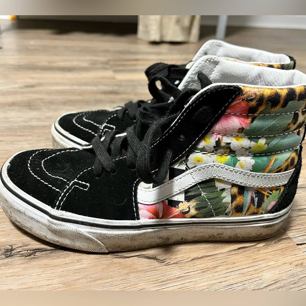 VANS SK8-HI Checkerboard Skate Shoe - Black / Tropical Leopard